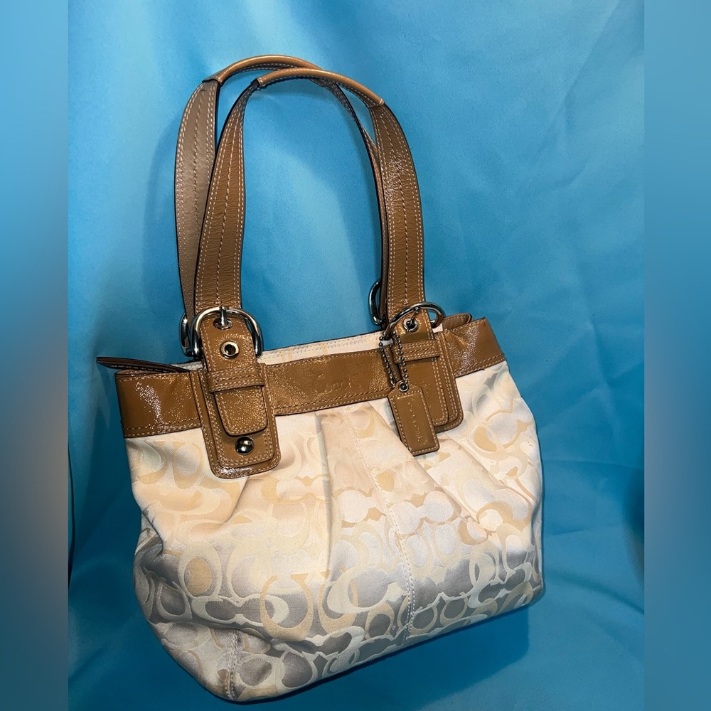 Coach Signature Soho Pleated Optic Khaki Cream Beige Brown Purse Shoulder Bag